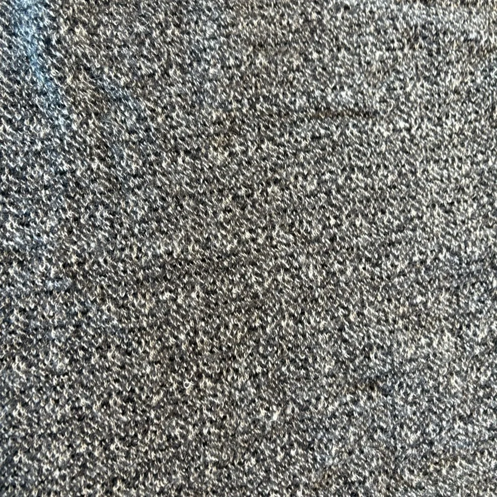 ** Theory Wool Sweater Hi Lo Heathered Black Crew small